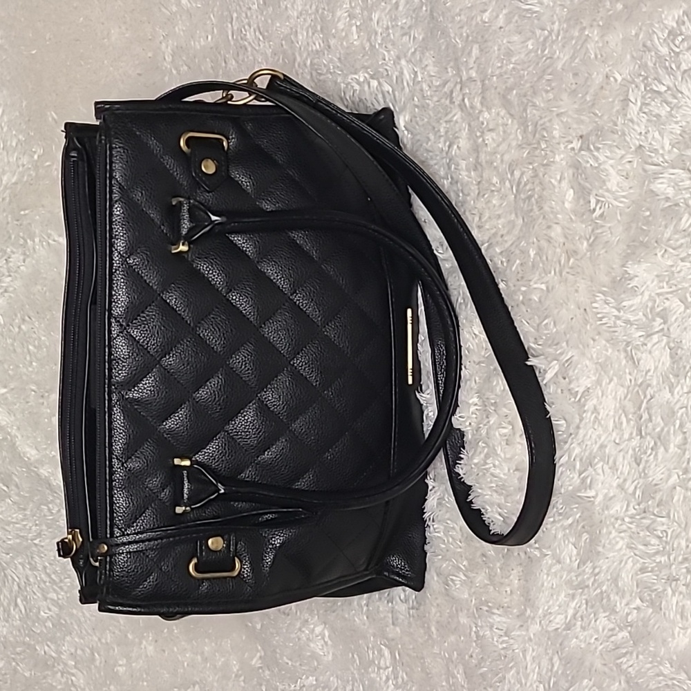 Elegant Black Quilted Shoulder Bag